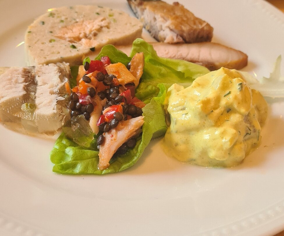 Fischhof Bächer - Fischzucht & Fischerstüberl