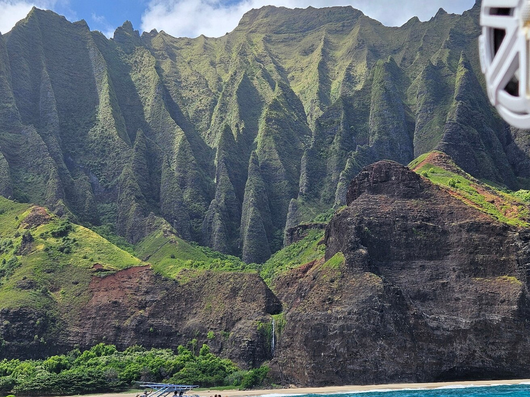 Makana Charters and Tours-卡慕也拉必去景点