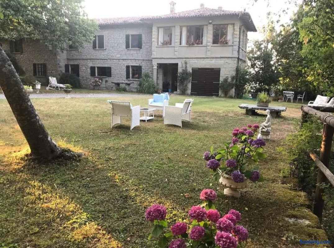 Angolo Di Paradiso B&B