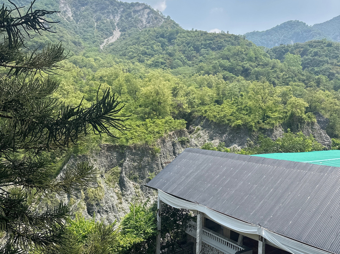 The Shahanshahi Adventure Park and Wellness Resort主图