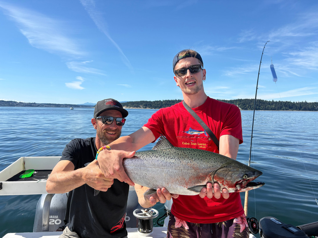 Fishing Storie Charters-坎贝尔里弗必去景点