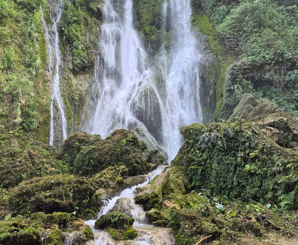 Cascades Waterfalls-Mele Maat必去景点