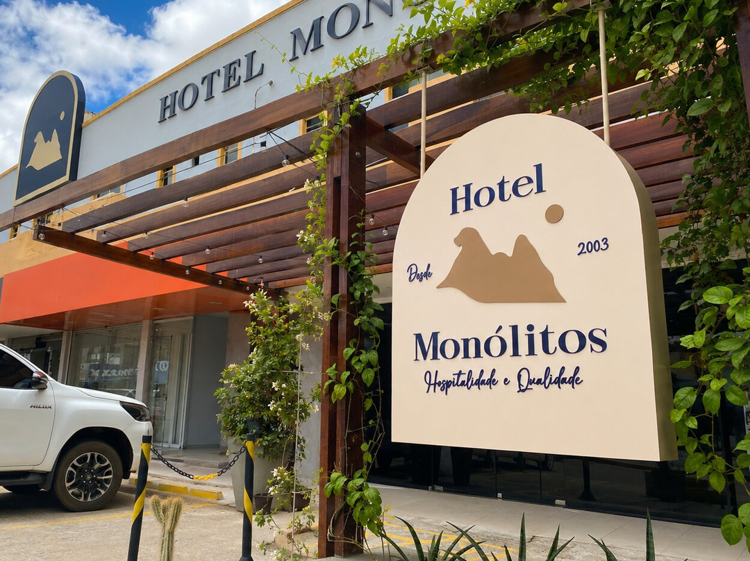 Hotel Monólitos主图