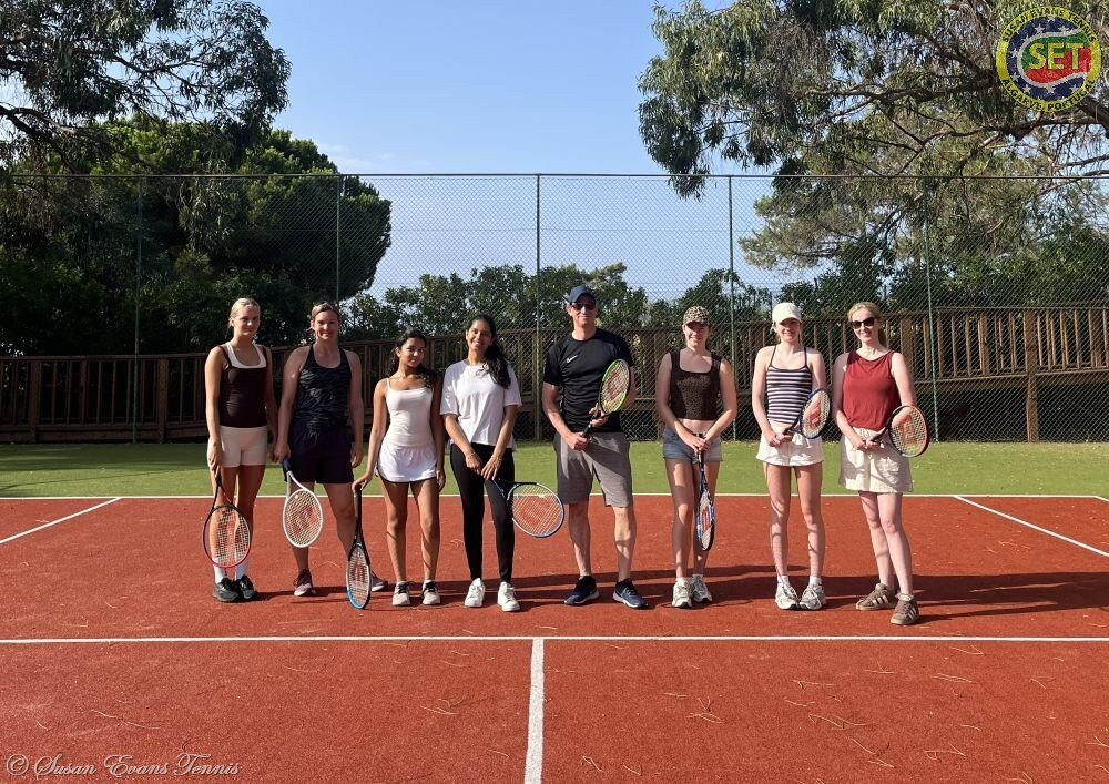 Susan Evans Tennis-Olhos de Agua必去景点