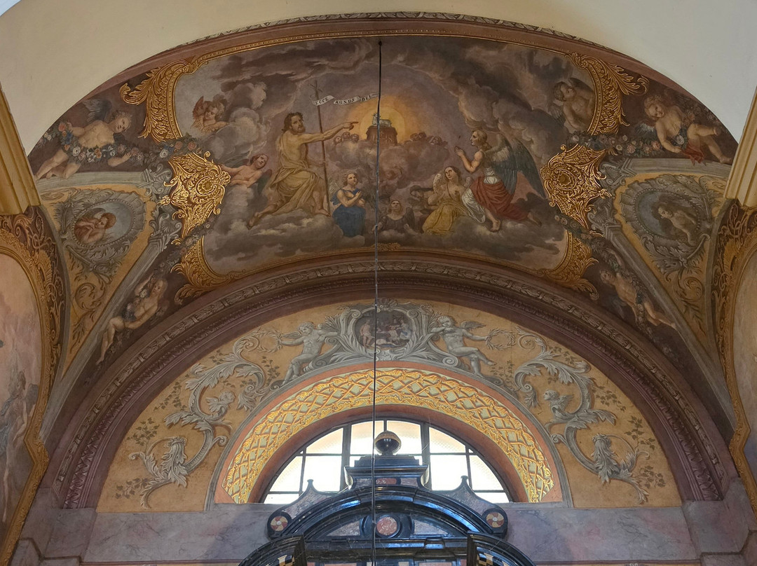 Franciscan Church (Frančiškanska cerkev)-卢布尔雅那必去景点