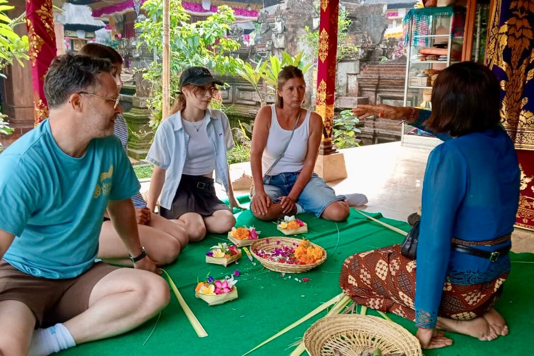 Authentic Walking Tours-乌布必去景点