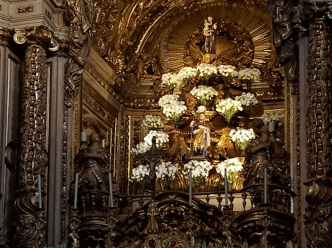 Igreja Matriz De Santo Antônio-蒂拉登特斯必去景点