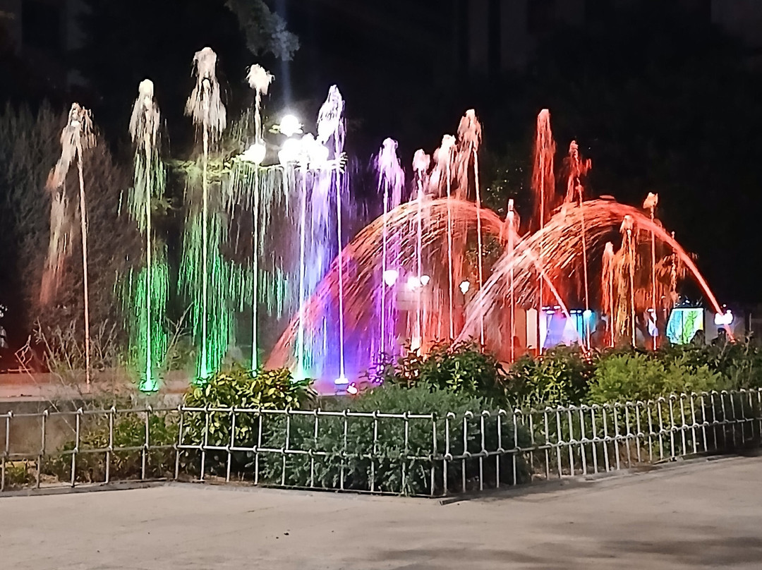 Jardines de la Plaza del Altozano-阿尔瓦塞特必去景点