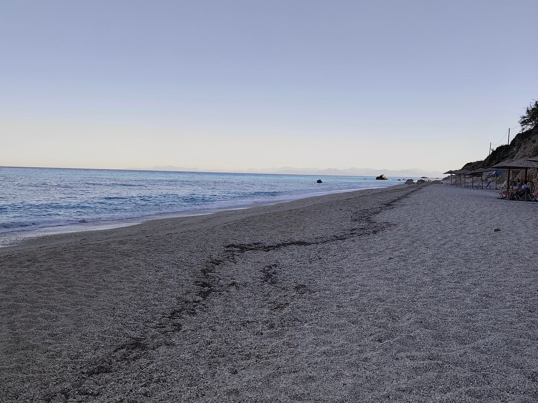 Avali Beach-Kalamitsi必去景点