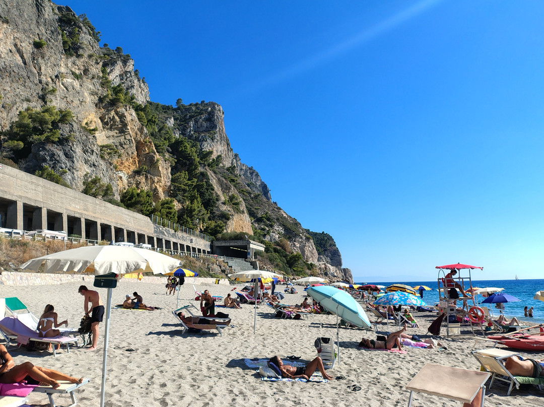 Spiaggia del Malpasso-Varigotti必去景点