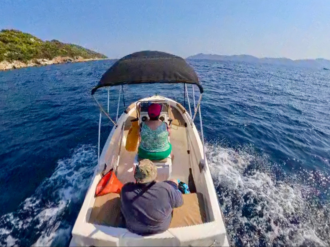SKIATHOS BOAT HIRE-Vasilias必去景点