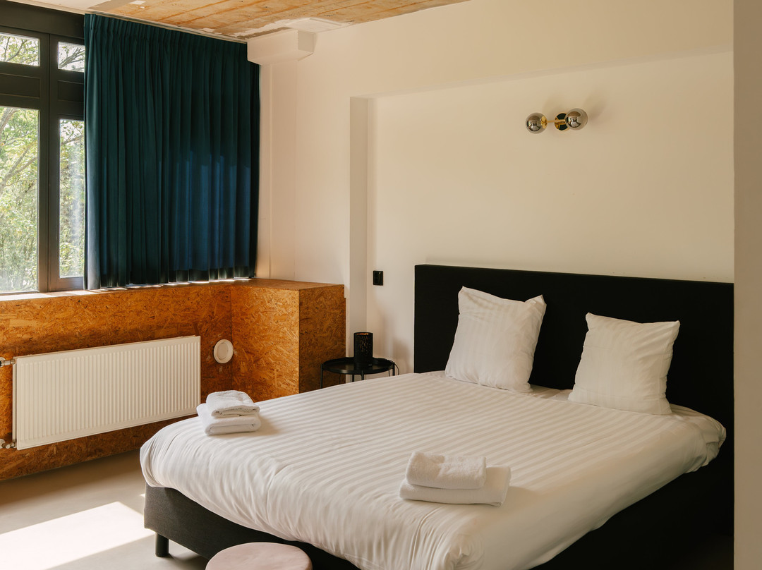 YOUNG Learning Hotel