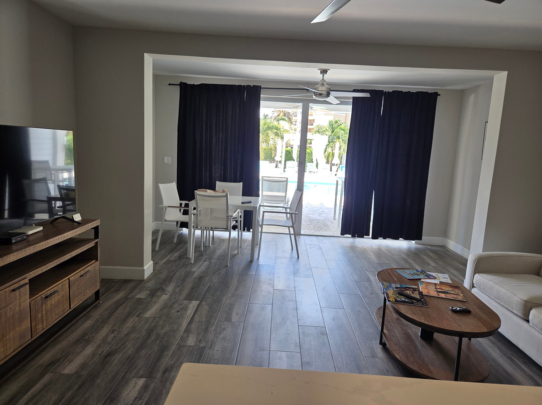The Tides, Grace Bay主图