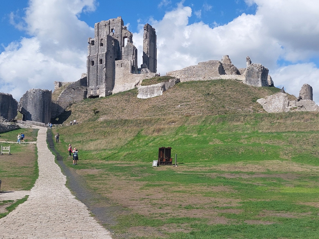 Corfe Castle-Corfe Castle必去景点