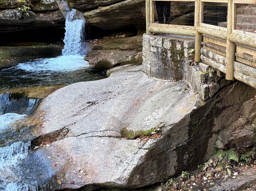 Sabbaday Falls-康韦必去景点