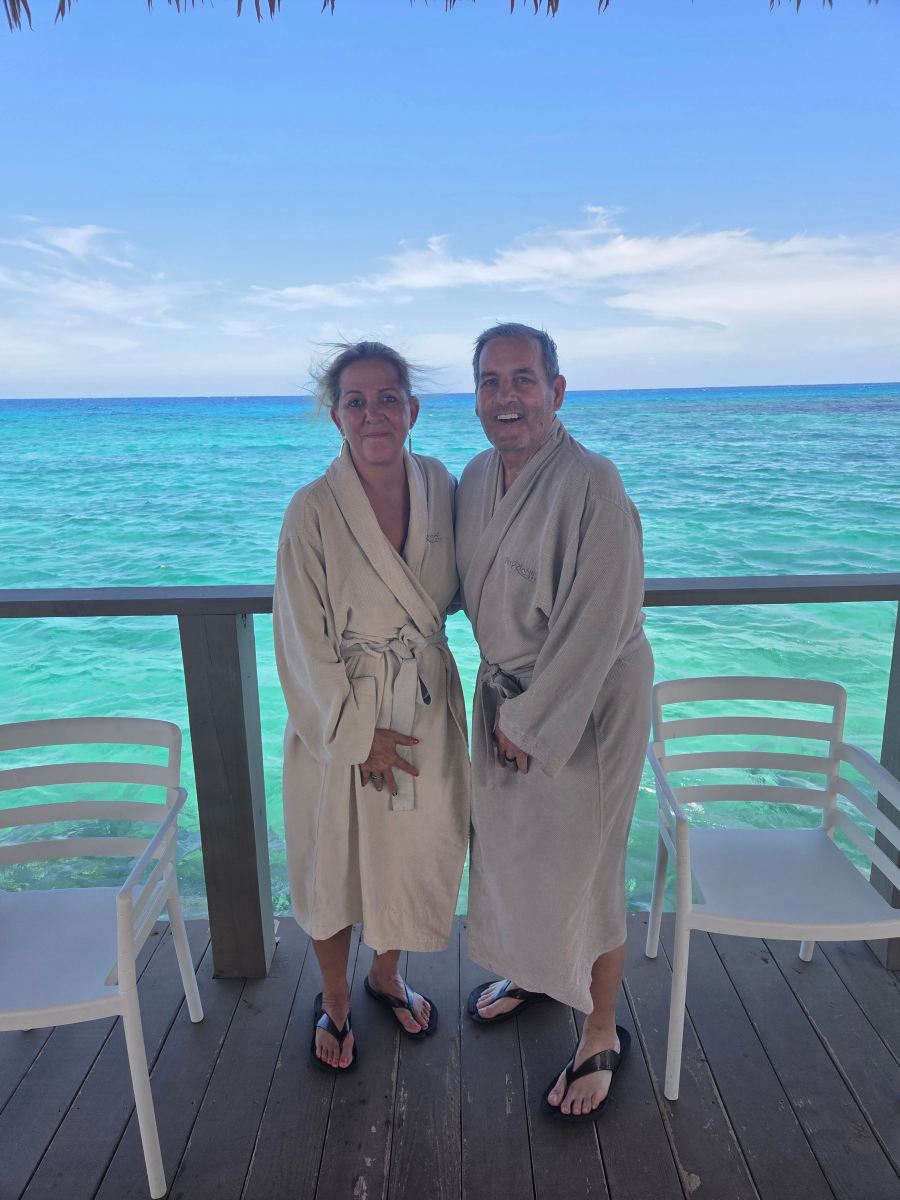 Sandals Ochi-旅行者
