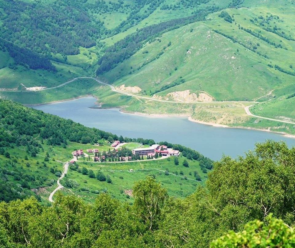 Ani Resort