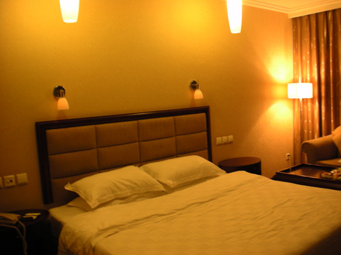 南昌中维锦峰大酒店（万寿宫八一广场店）主图