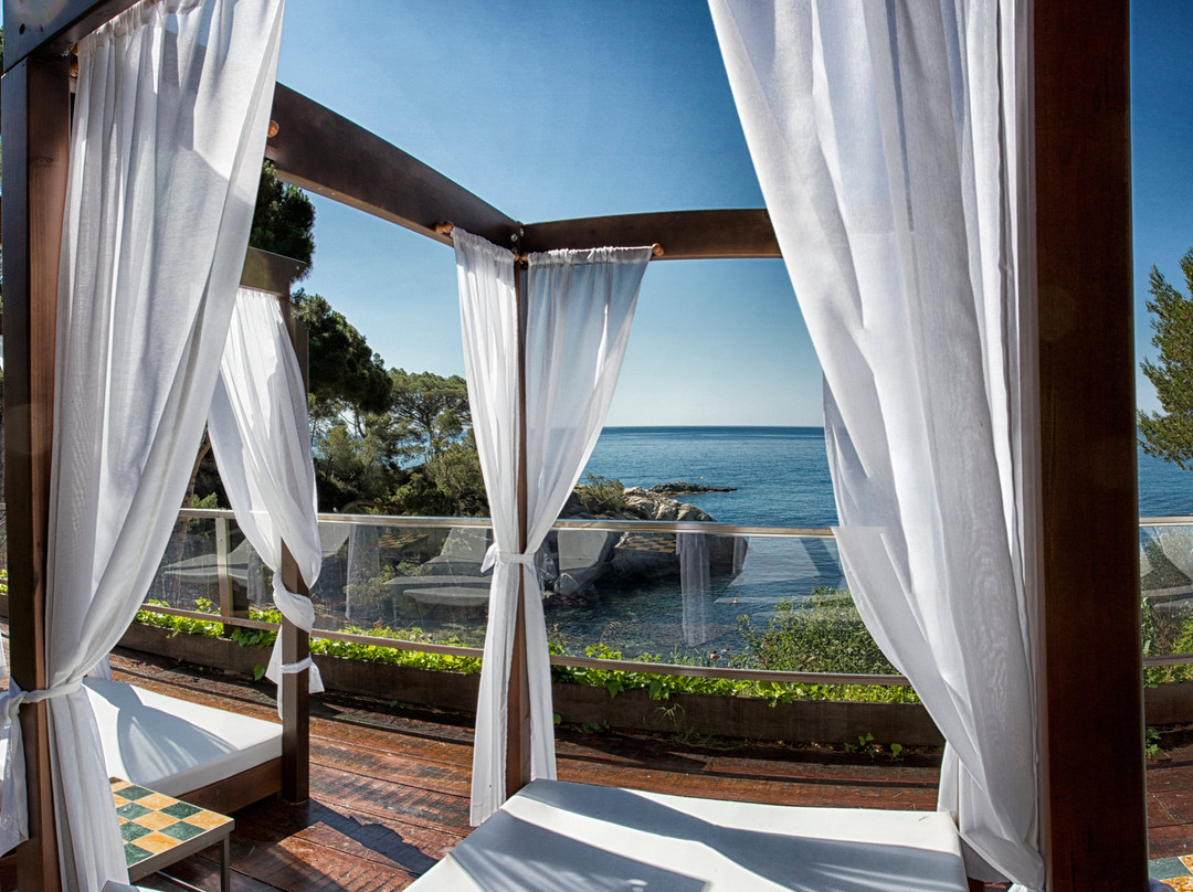 卡拉德尔丕塞勒斯水疗酒店主图