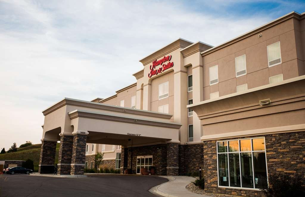Hampton Inn & Suites Minot Airport主图