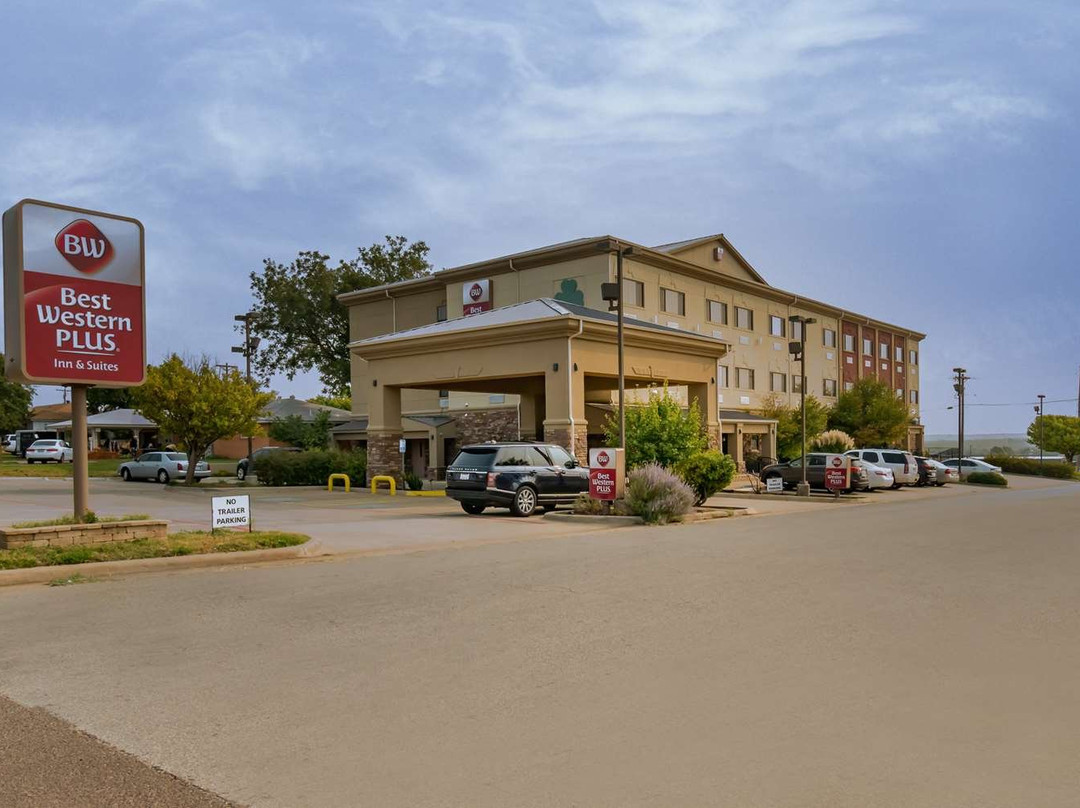 Best Western Plus Shamrock Inn & Suites主图