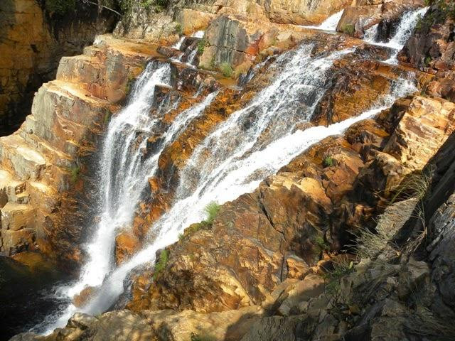 Vale do Rio Macaco waterfall景点图片