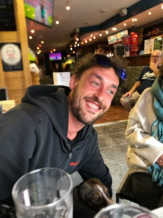 Les Rhodos Bar-莫尔济讷必去景点