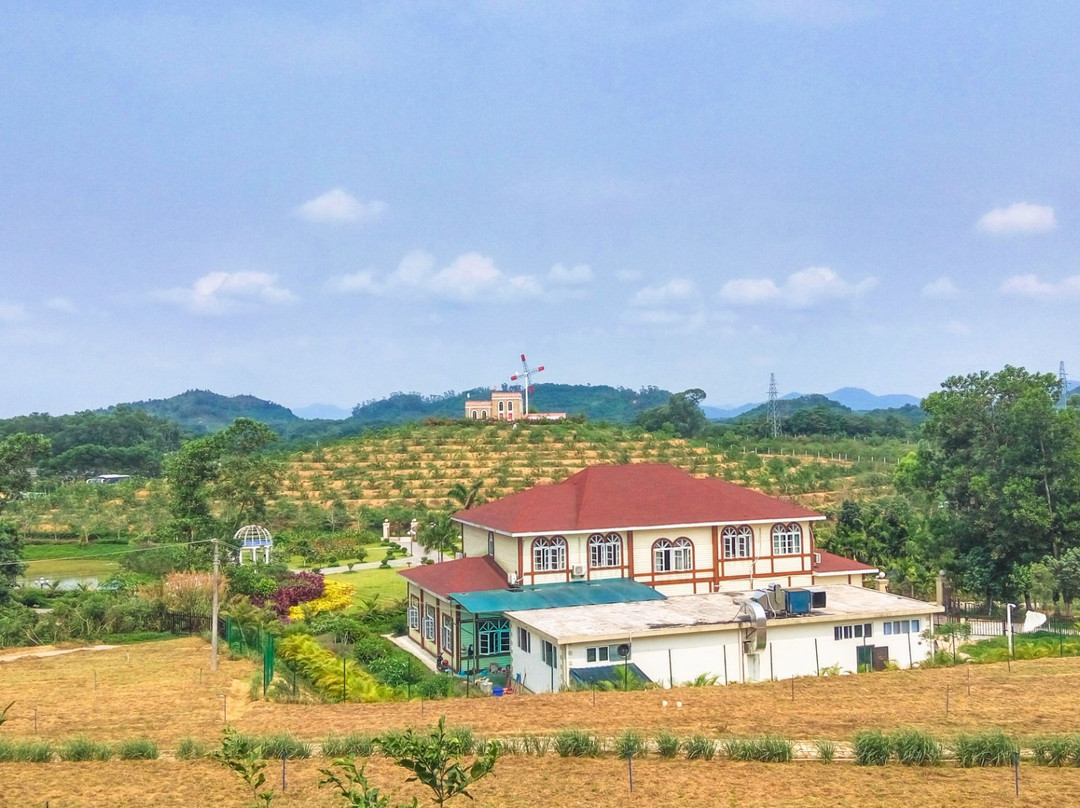 海南省屯昌卧龙山