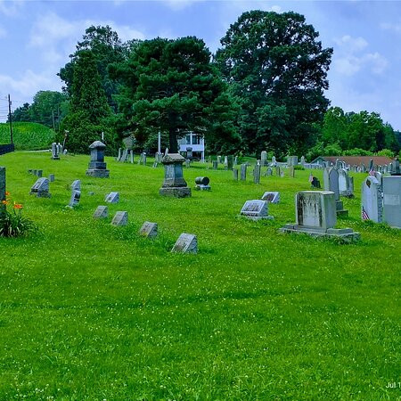 Sewickley United Presbyterian Church And Cemetery景点图片