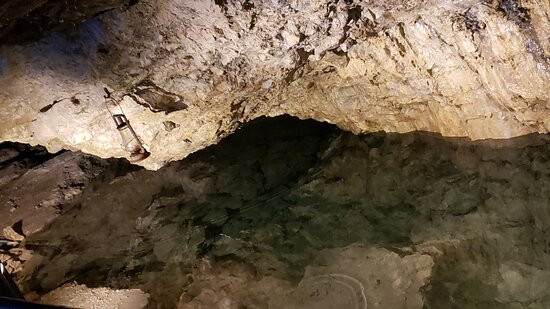 Perry's Cave-Put in Bay必去景点