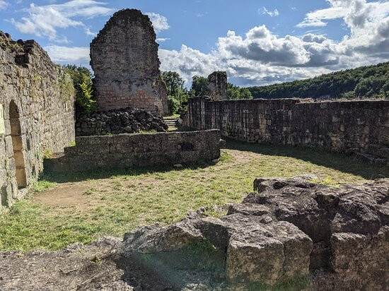 Château De Gavaudun景点图片