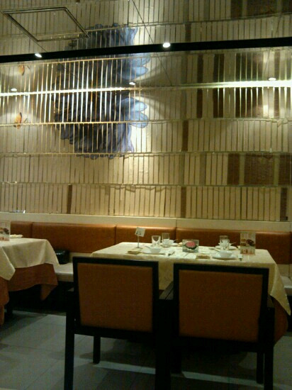 揽香川菜馆(金鹰店)