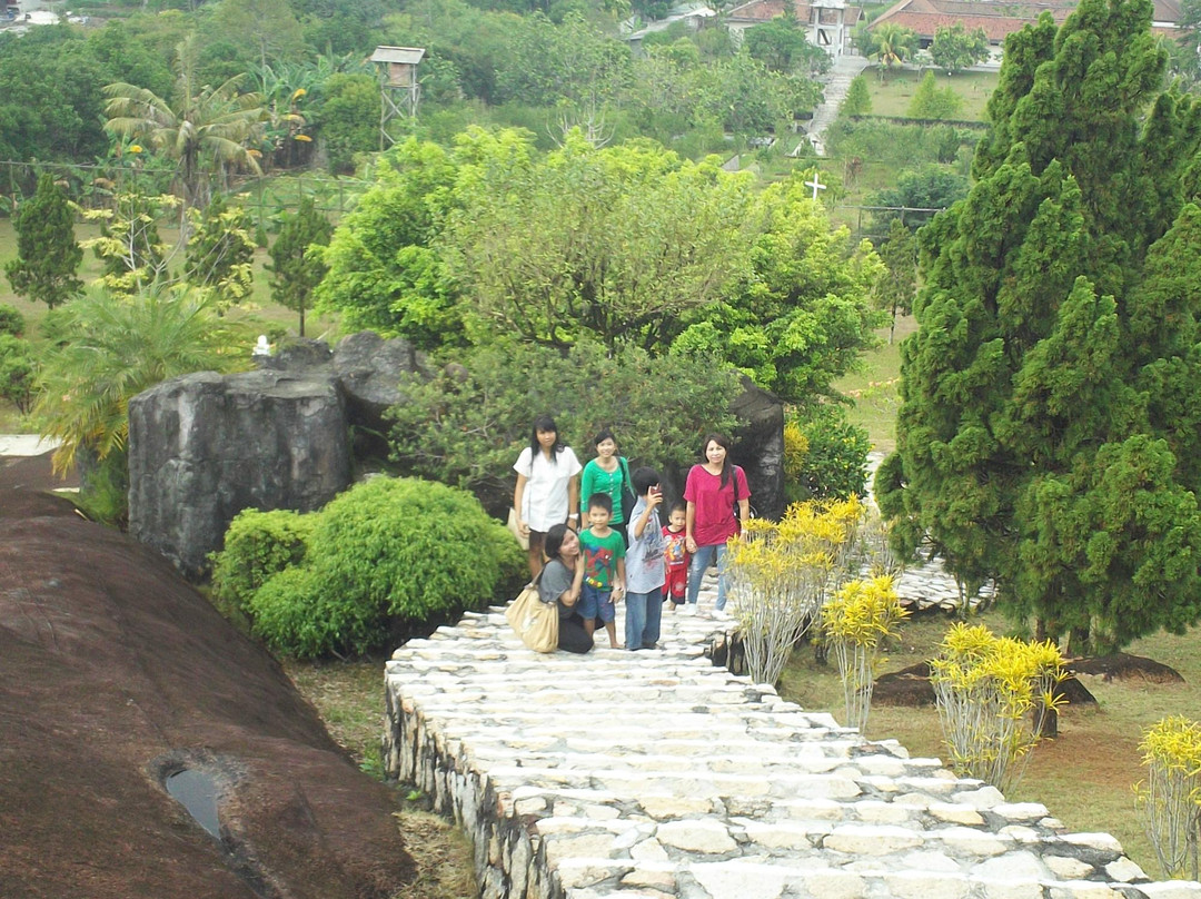 帕朗卡拉亚旅游景点-Bukit Doa Karmel Tangkiling, Palangkaraya