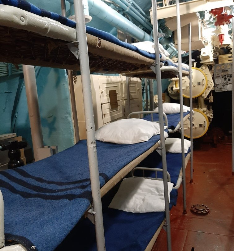 Museum Submarine B-440景点图片
