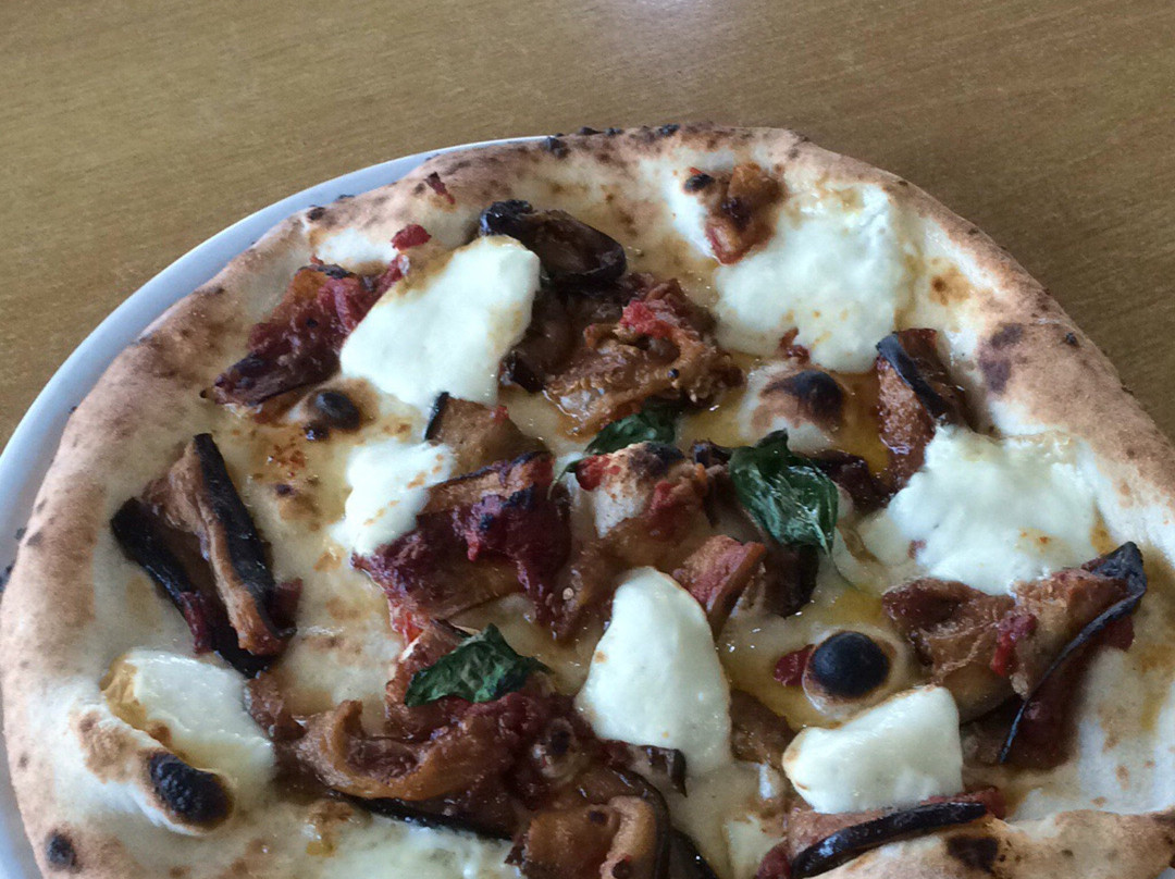 Carinaro餐馆和美食-Risto-Café