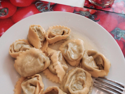 Pontesesto餐馆和美食-Emiliana Tortellini