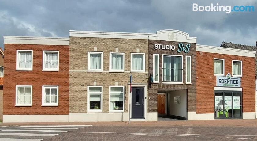 Studio SIS主图