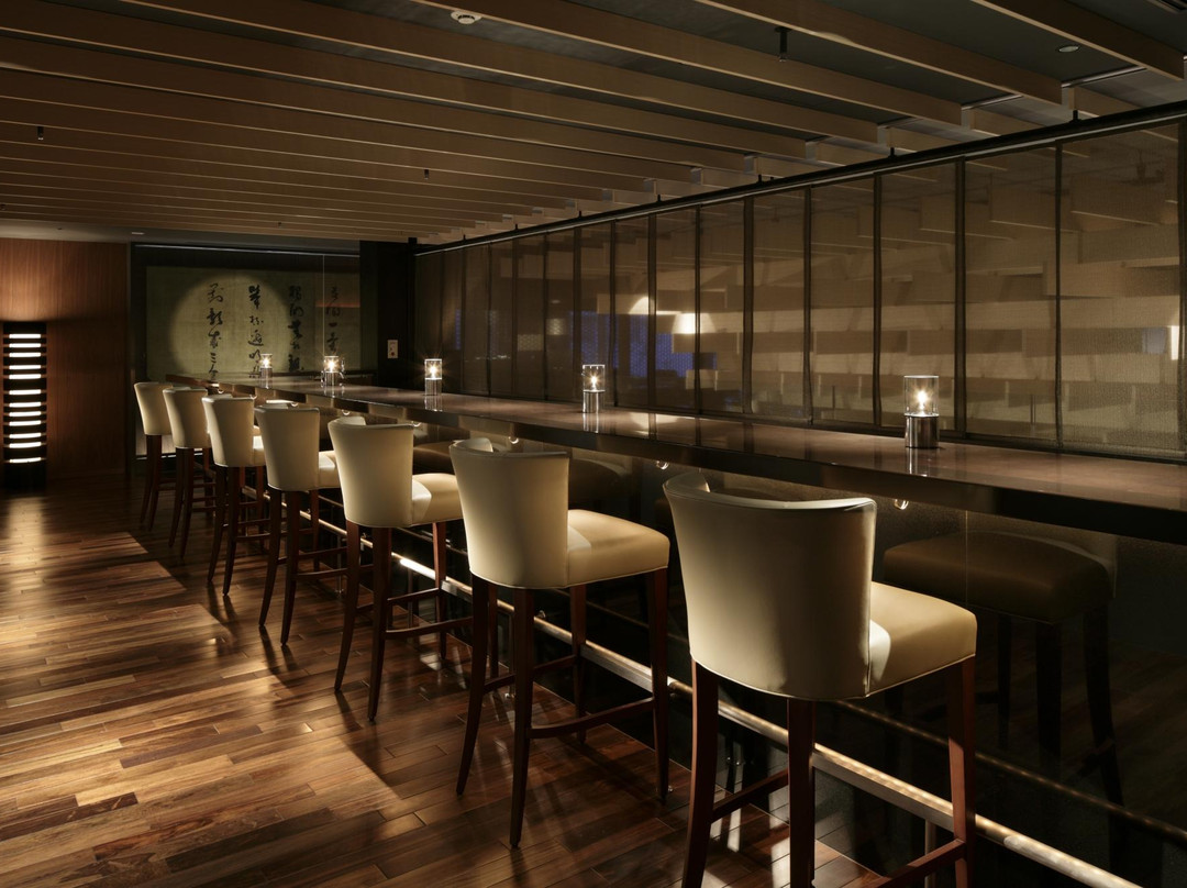 ザキャピトル バー