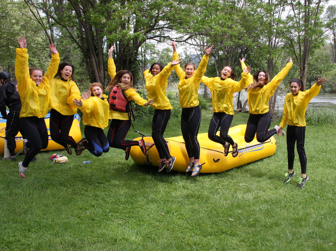 Sierra Whitewater Rafting Inc.-Lotus必去景点