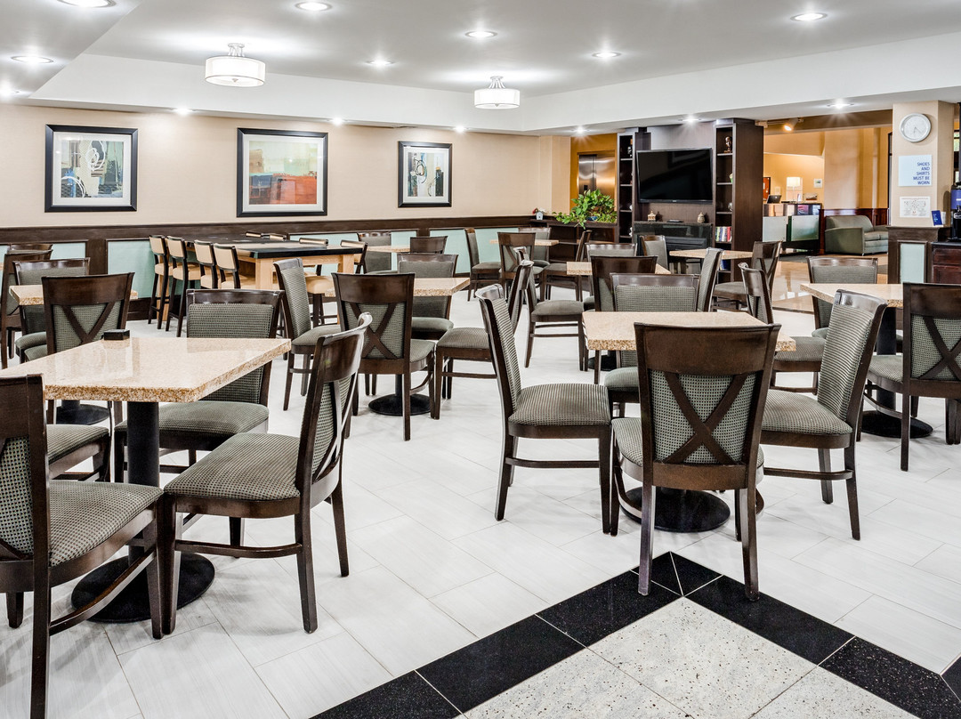 Holiday Inn Express & Suites Canton by IHG主图