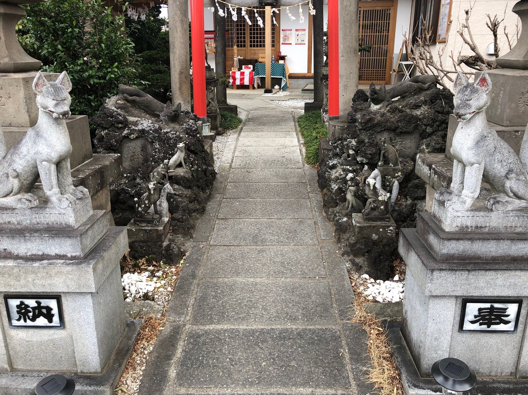 Temmeiinari Shrine-朝霞市必去景点