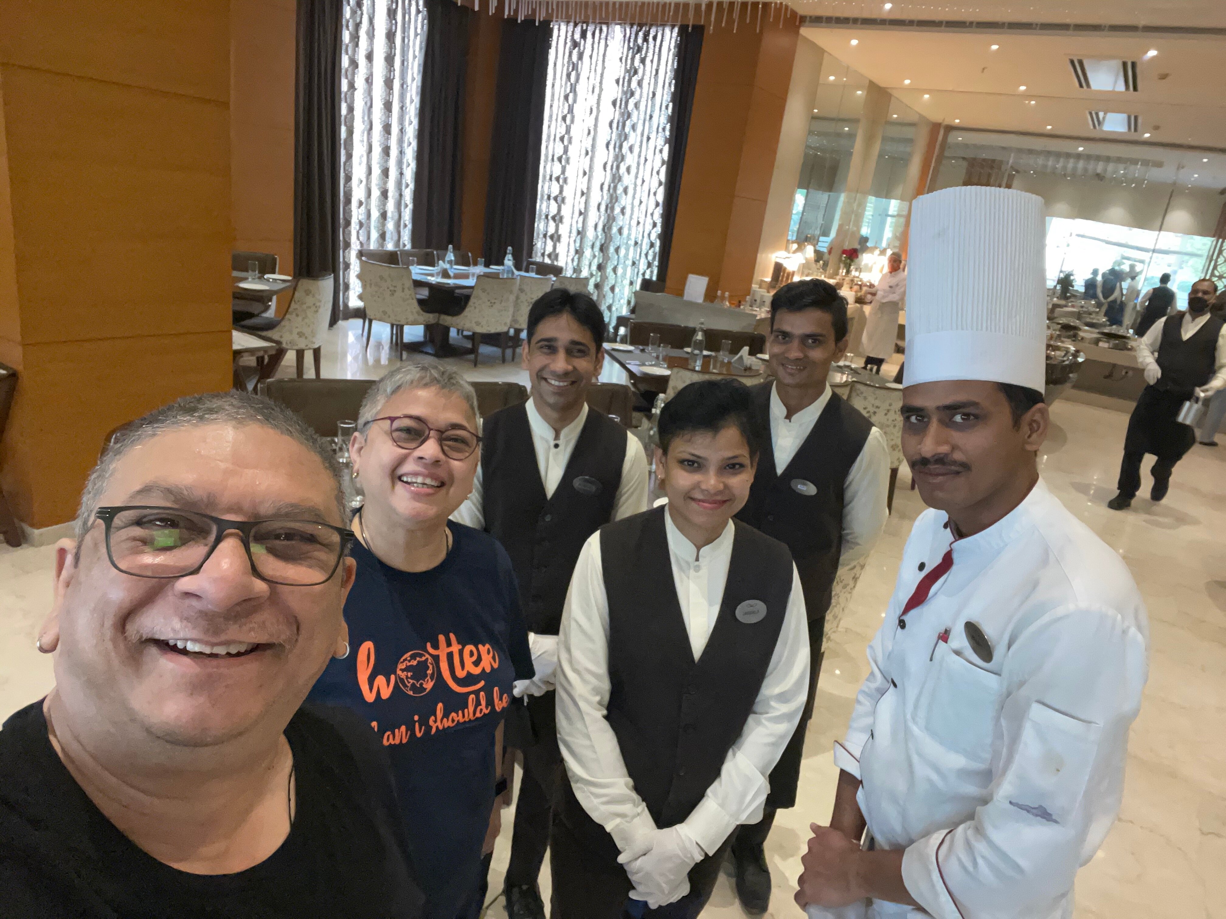 Nataraj Sarovar Portico-餐饮