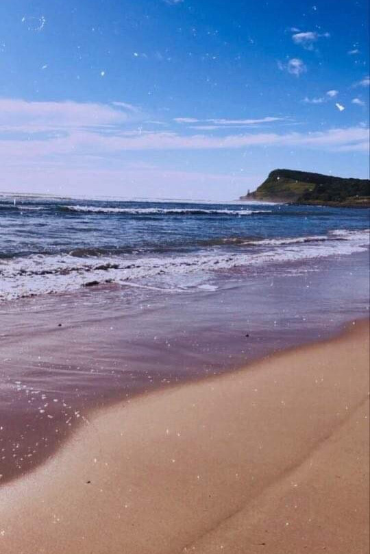 Lennox Head Beach景点图片