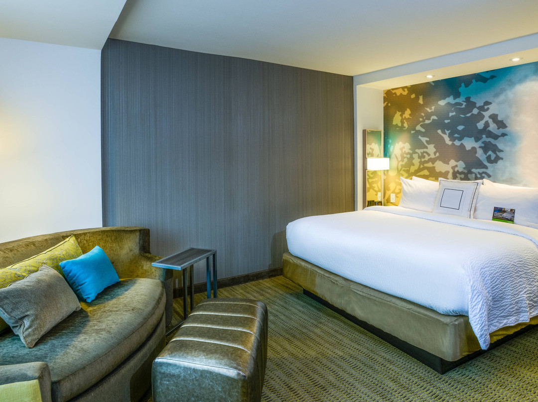 Courtyard Lake Charles主图