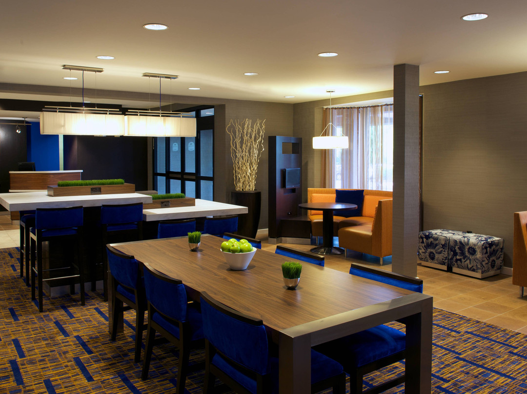 Country Inn & Suites By Radisson, Columbus-edinburgh主图