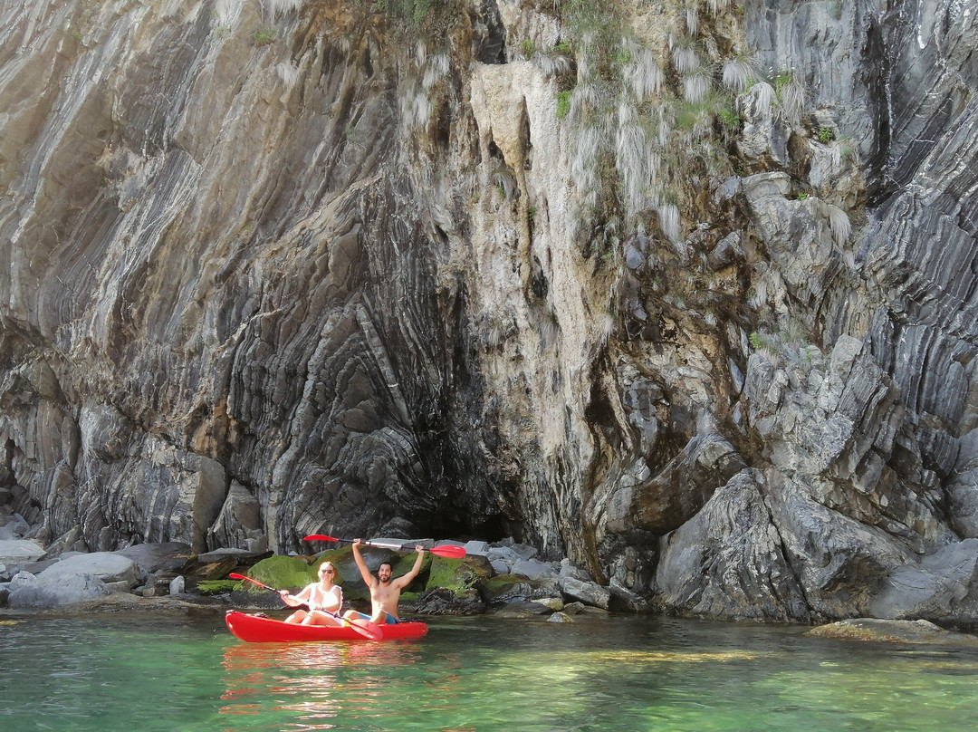Carnassa Cinque Terre Kayak Tour / Monterosso E-Bike Experience-滨海蒙特罗梭必去景点