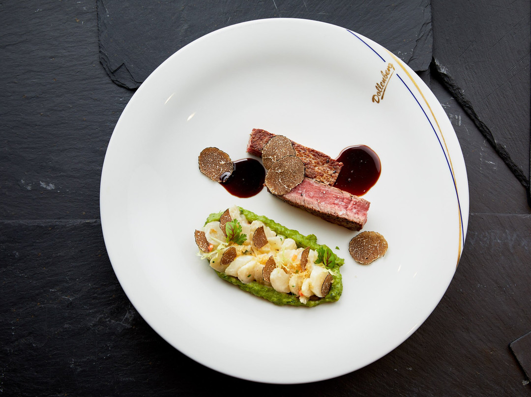 Kniebis餐馆和美食-Kaminstube in Bad Peterstal-Griesbach