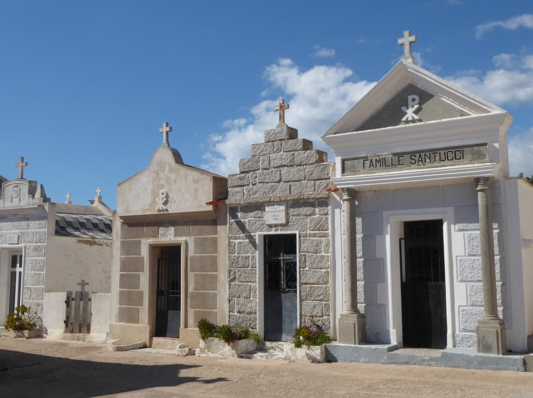 Bonifacio cemetery景点图片