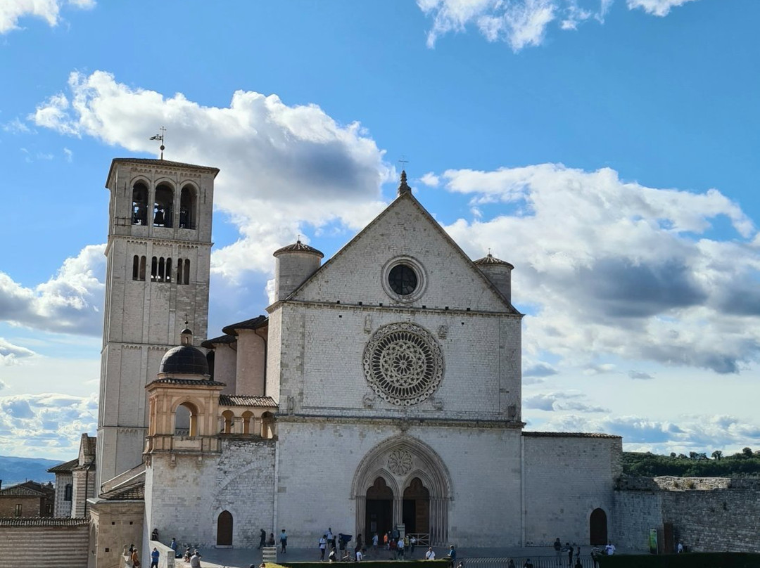 Piazza Superiore di San Francesco-阿西西必去景点