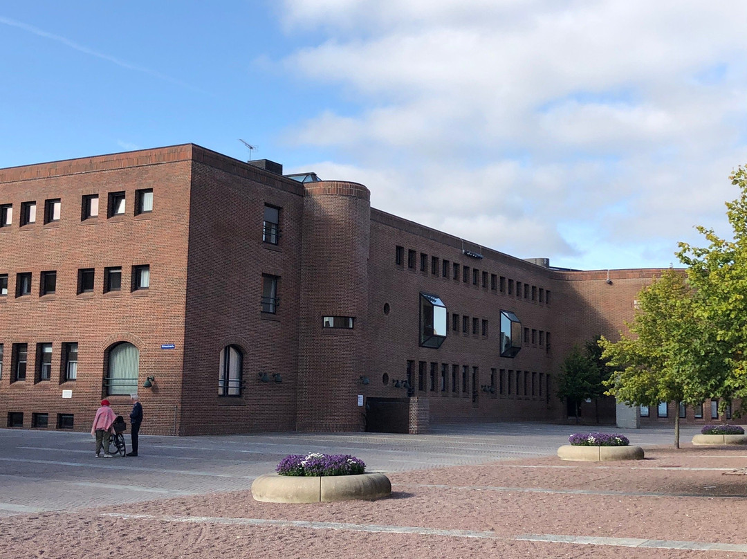 Holstebro Bibliotek-霍尔斯特布罗必去景点